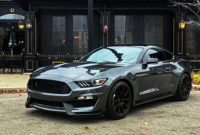 Ford Mustang Shelby GT350 2015