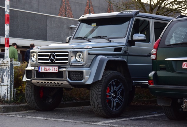 Mercedes-Benz G 500 4X4²