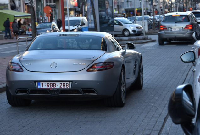 Mercedes-Benz SLS AMG