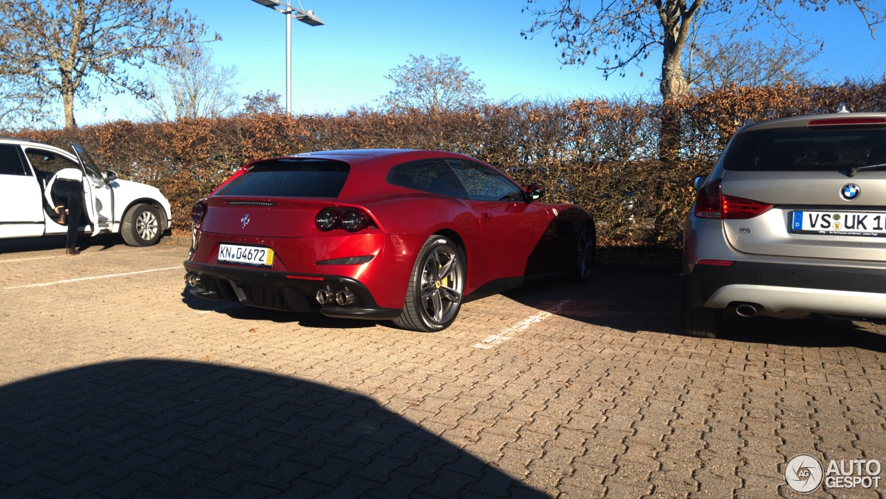 Ferrari GTC4Lusso