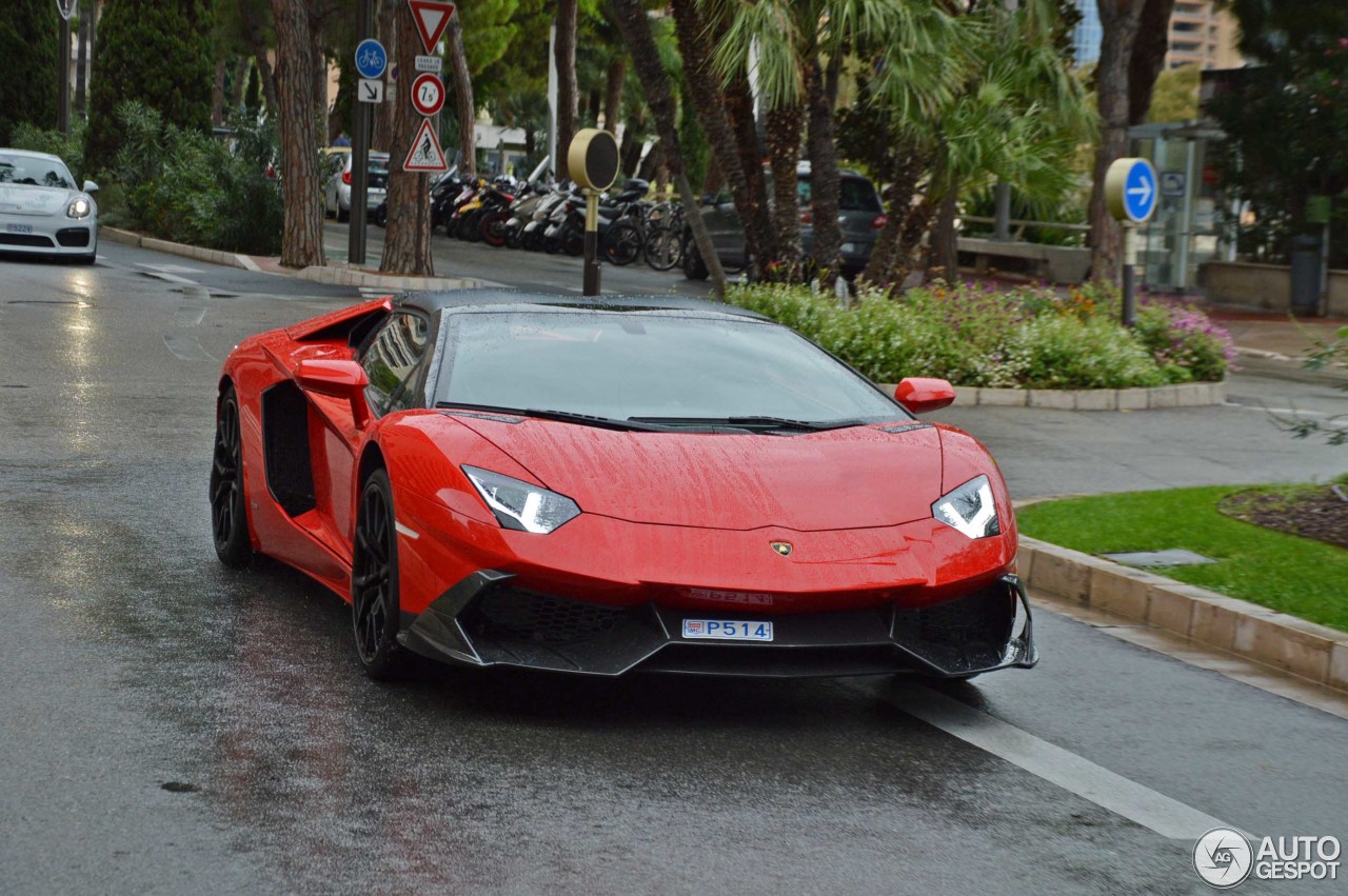 Lamborghini Aventador LP700-4 Roadster MVM Automotive Design