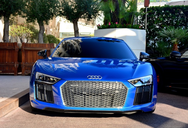 Audi R8 V10 Plus 2015