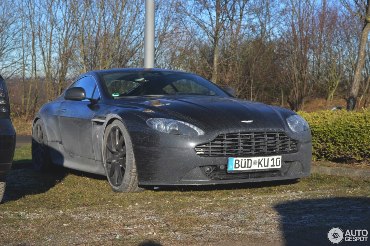 Aston Martin V8 Vantage S