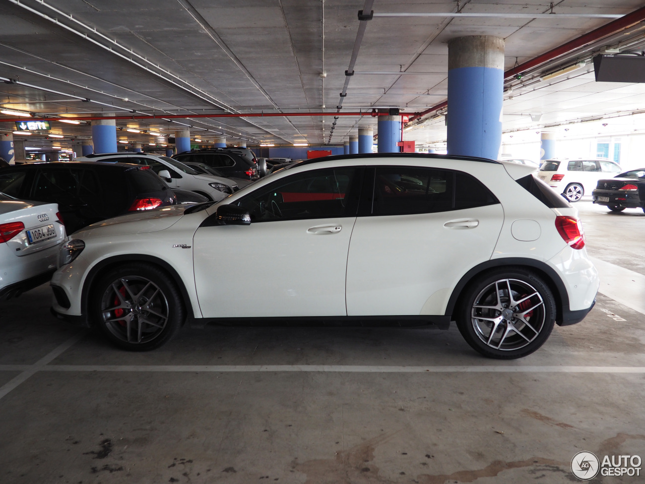 Mercedes-Benz GLA 45 AMG X156