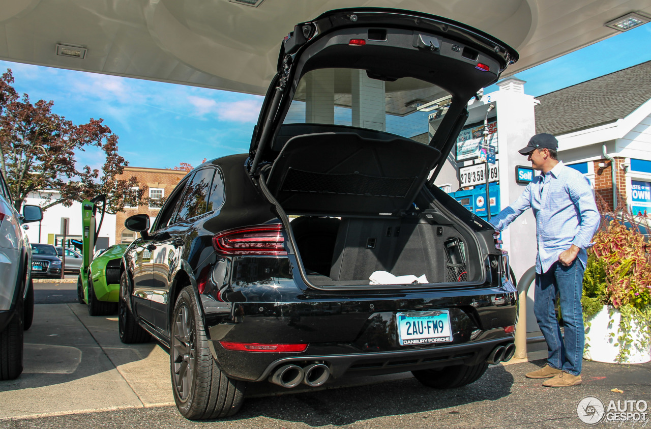 Porsche 95B Macan GTS