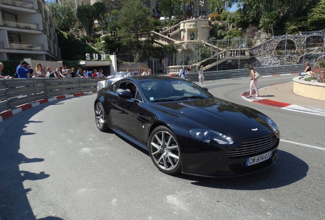 Aston Martin V8 Vantage S