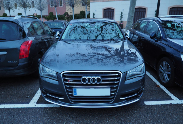 Audi S8 D4