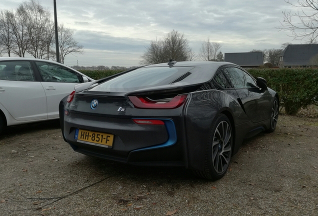 BMW i8