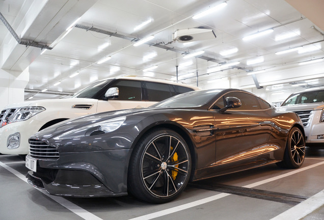 Aston Martin Vanquish 2013