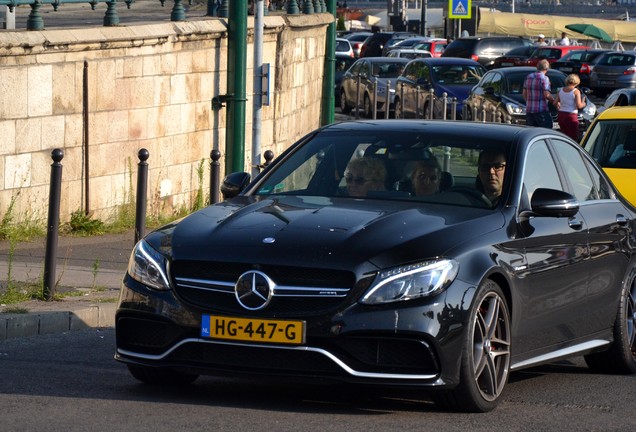 Mercedes-AMG C 63 S W205