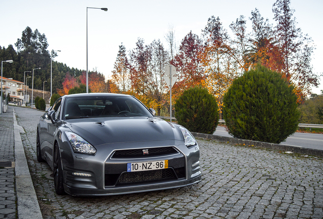 Nissan GT-R 2013