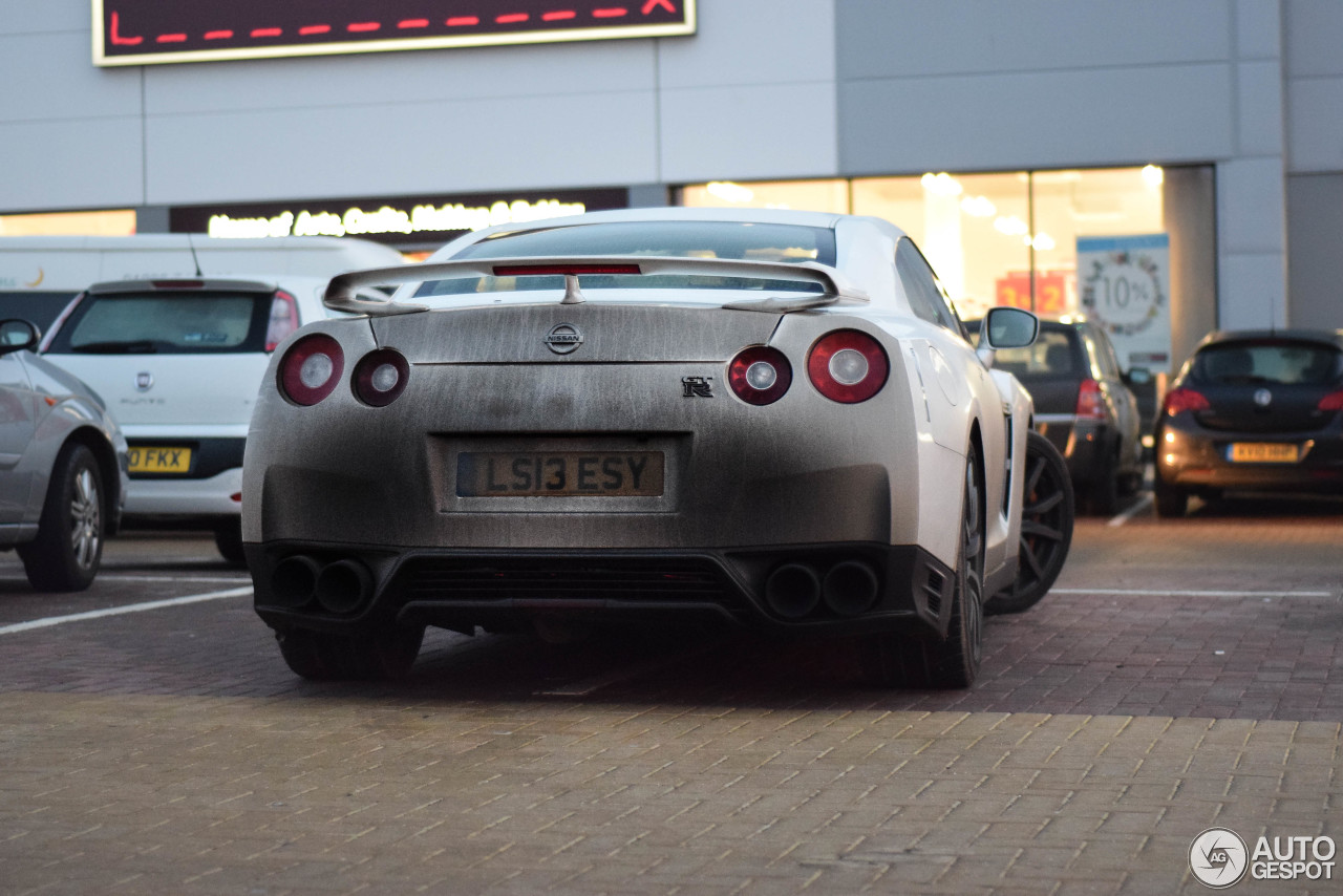 Nissan GT-R 2013