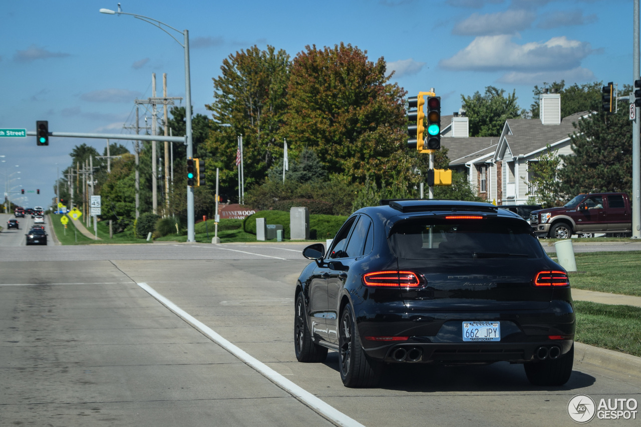 Porsche 95B Macan GTS - 09 December 2016 - Autogespot