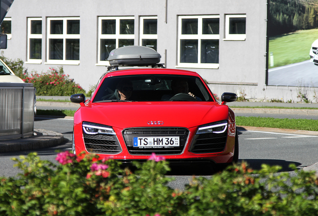 Audi R8 V10 Plus 2013