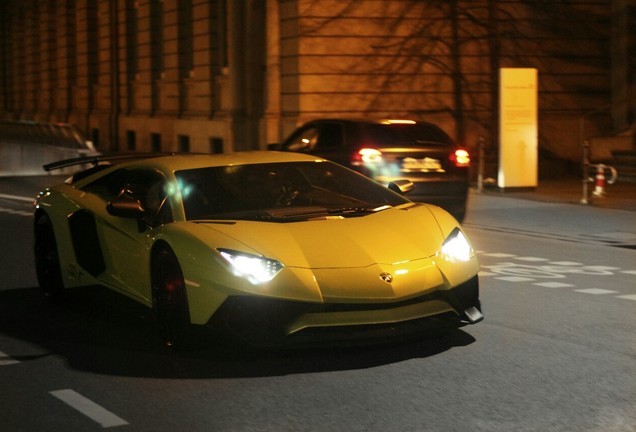 Lamborghini Aventador LP750-4 SuperVeloce