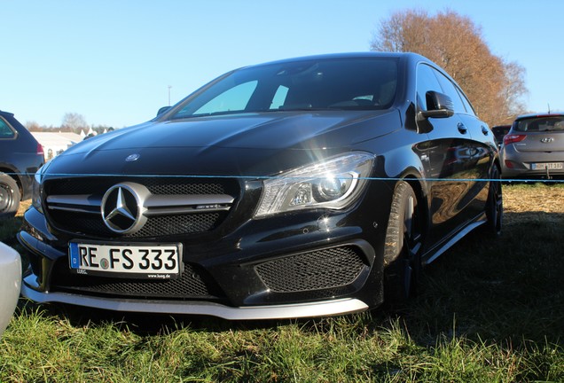 Mercedes-Benz CLA 45 AMG Shooting Brake