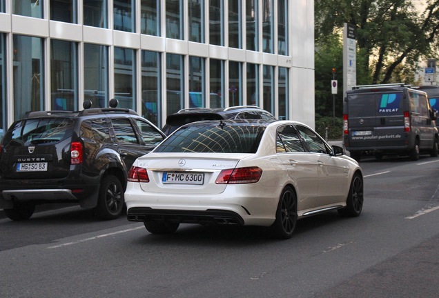 Mercedes-Benz E 63 AMG S W212