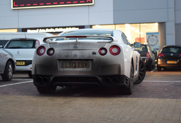 Nissan GT-R 2013