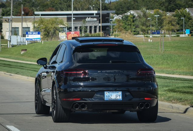 Porsche 95B Macan GTS