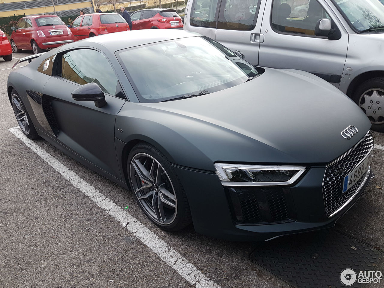 Audi R8 V10 Plus 2015