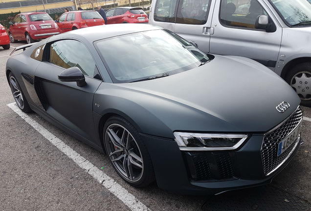 Audi R8 V10 Plus 2015