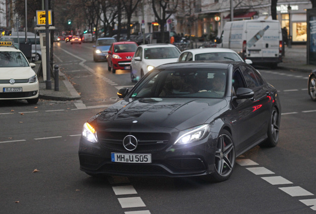 Mercedes-AMG C 63 S W205