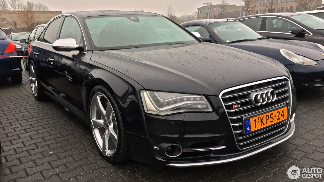 Audi S8 D4