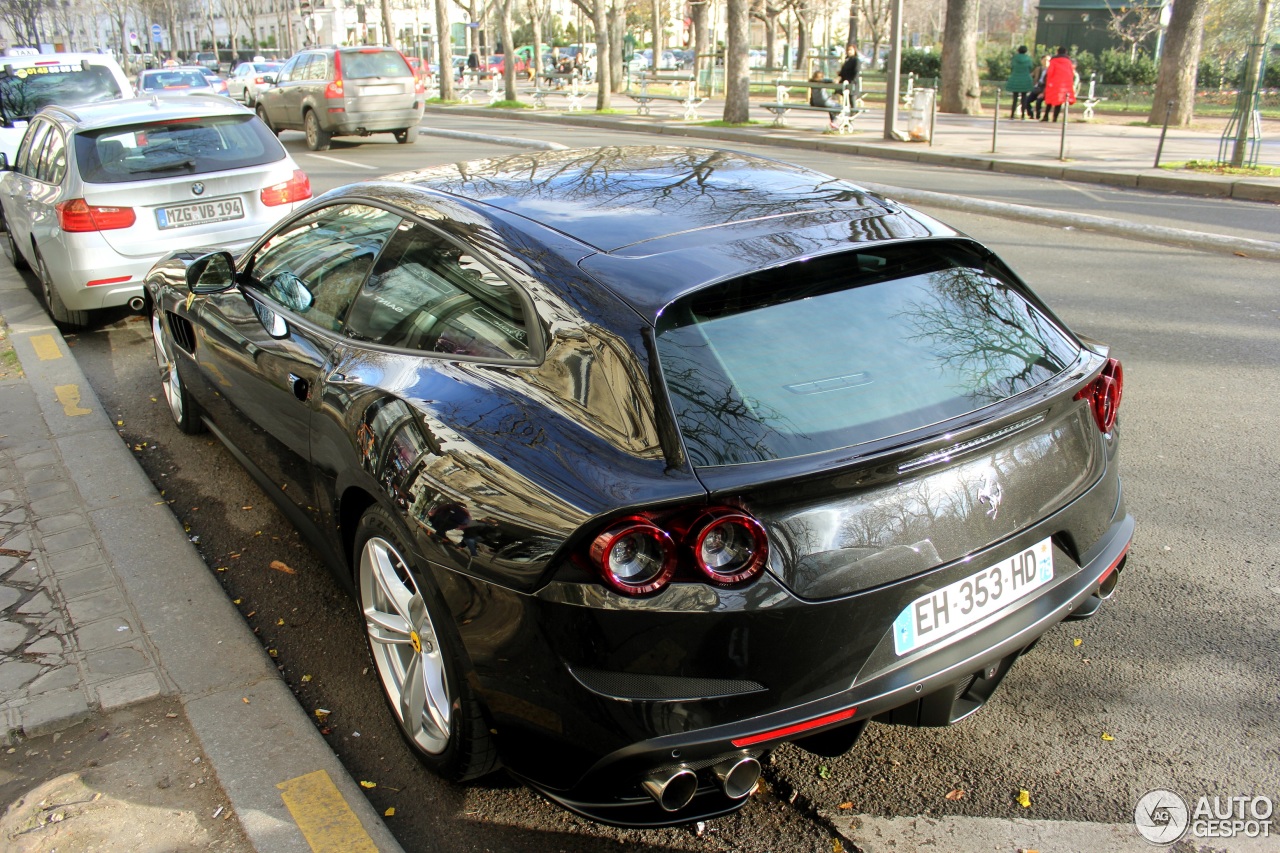 Ferrari GTC4Lusso