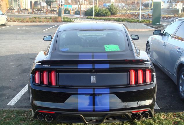 Ford Mustang Shelby GT350 2015