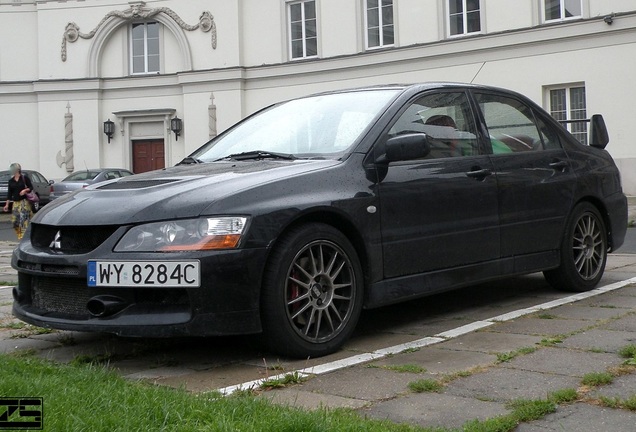 Mitsubishi Lancer Evolution IX