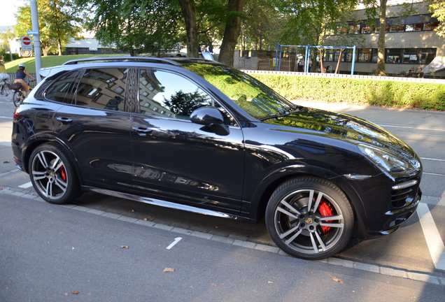 Porsche 958 Cayenne GTS