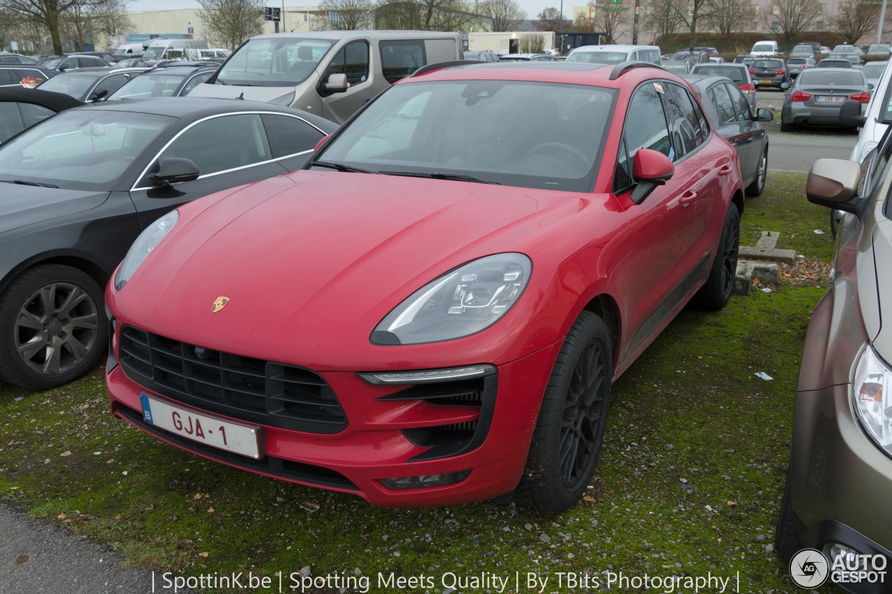 Porsche 95B Macan GTS