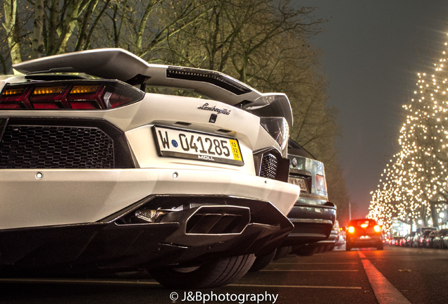 Lamborghini Aventador LP700-4 Roadster