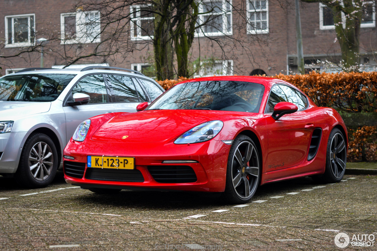 Porsche 718 Cayman S