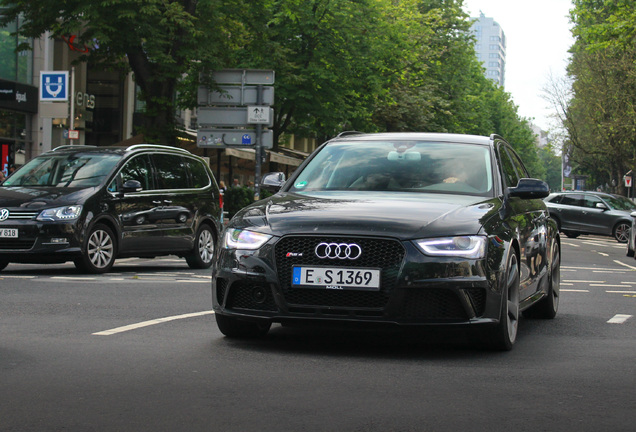 Audi RS4 Avant B8