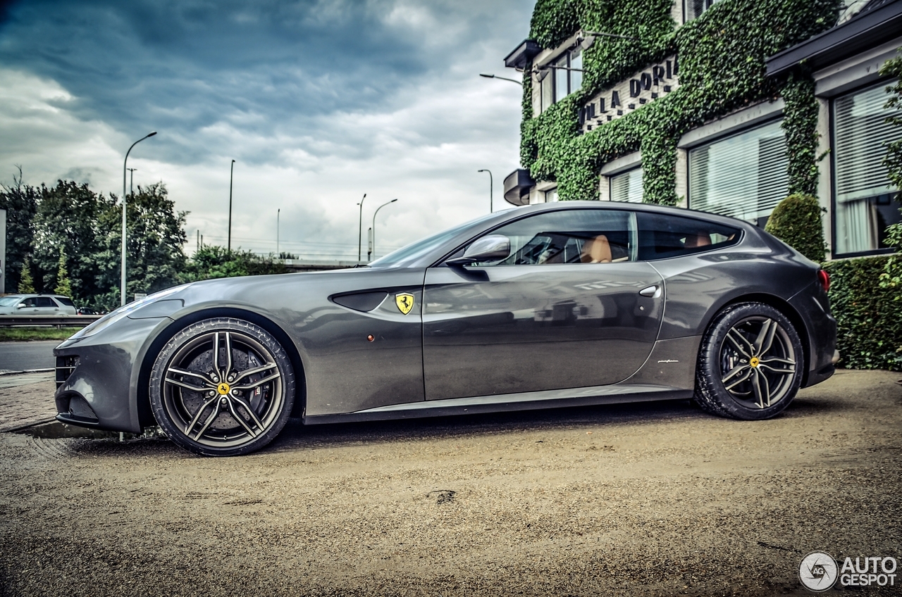 Ferrari FF