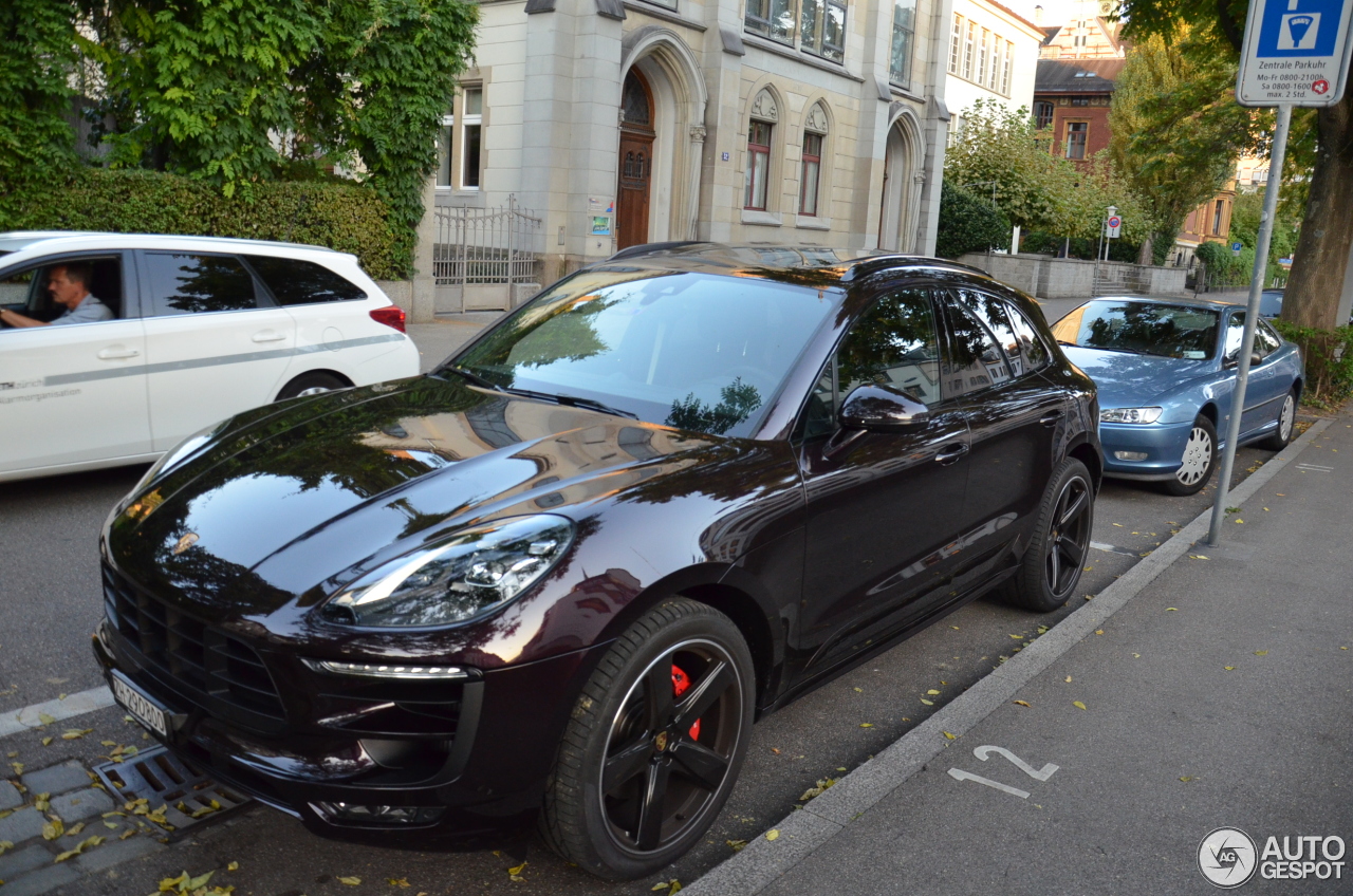 Porsche 95B Macan GTS