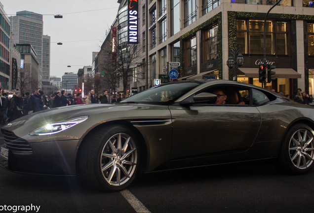 Aston Martin DB11