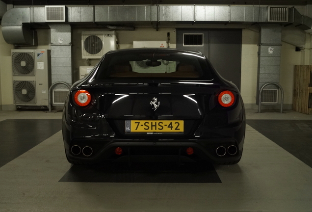 Ferrari FF