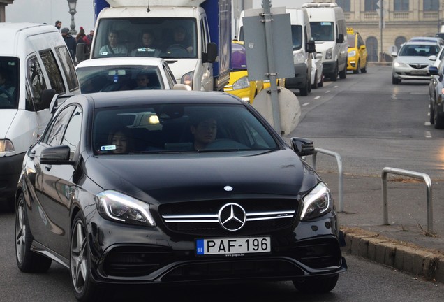 Mercedes-AMG A 45 W176 2015