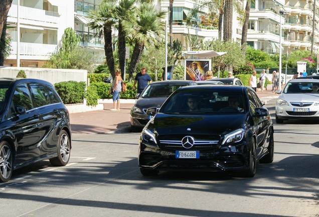 Mercedes-AMG A 45 W176 2015