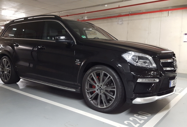 Mercedes-Benz Renntech GL 63 AMG X166