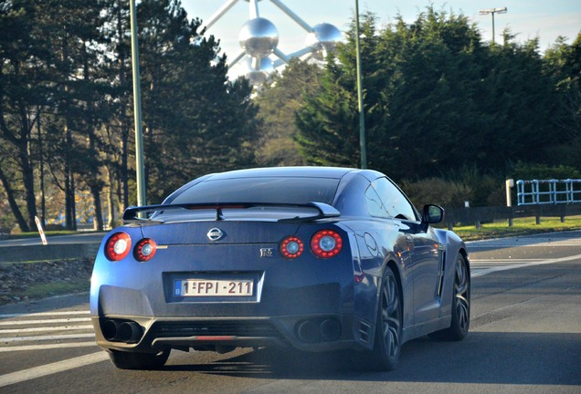 Nissan GT-R 2011