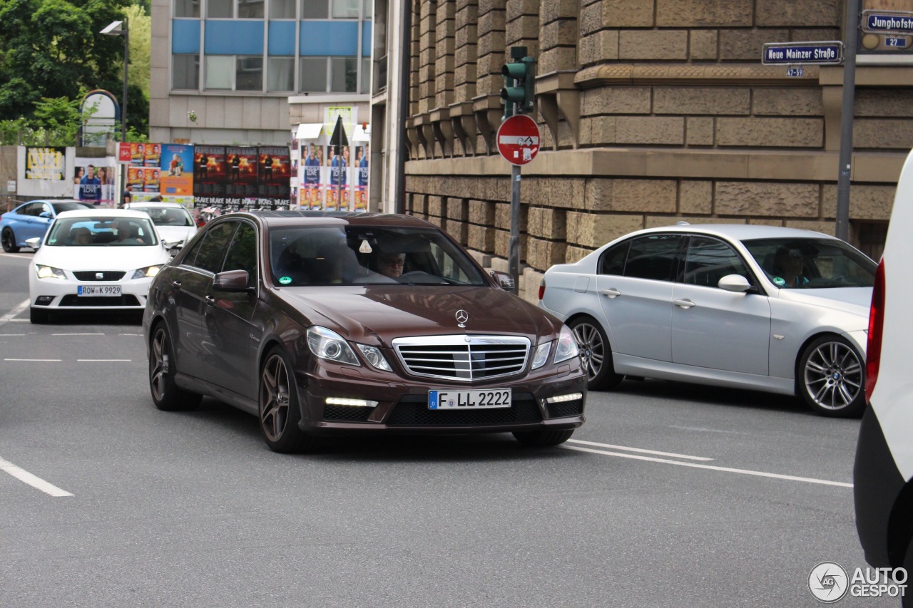 Mercedes-Benz E 63 AMG W212 V8 Biturbo