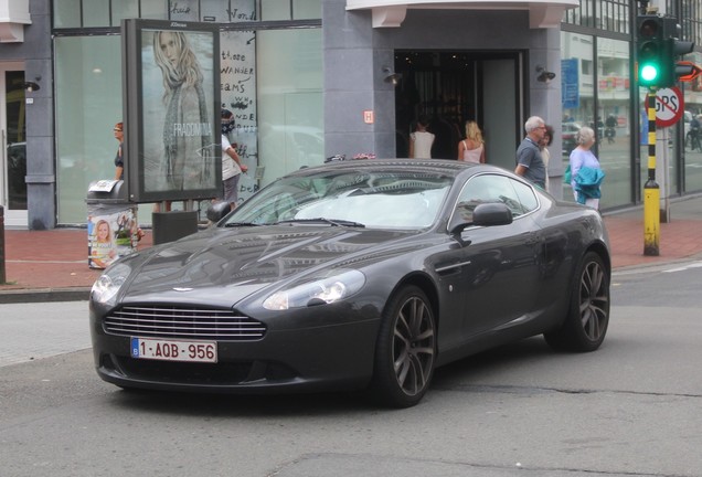 Aston Martin DB9 2010