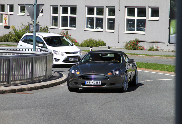 Aston Martin DB9 Volante