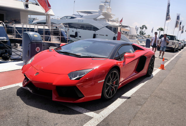 Lamborghini Aventador LP700-4 Roadster