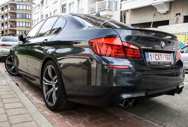 BMW M5 F10 2011