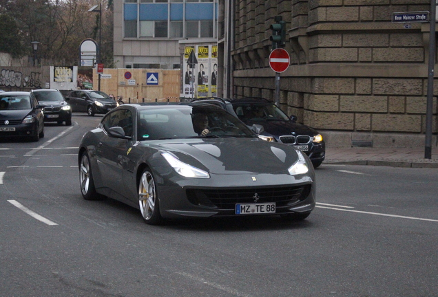 Ferrari GTC4Lusso