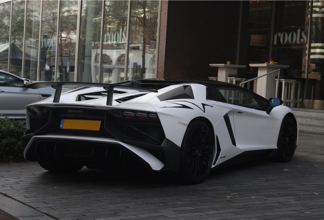 Lamborghini Aventador LP750-4 SuperVeloce Roadster